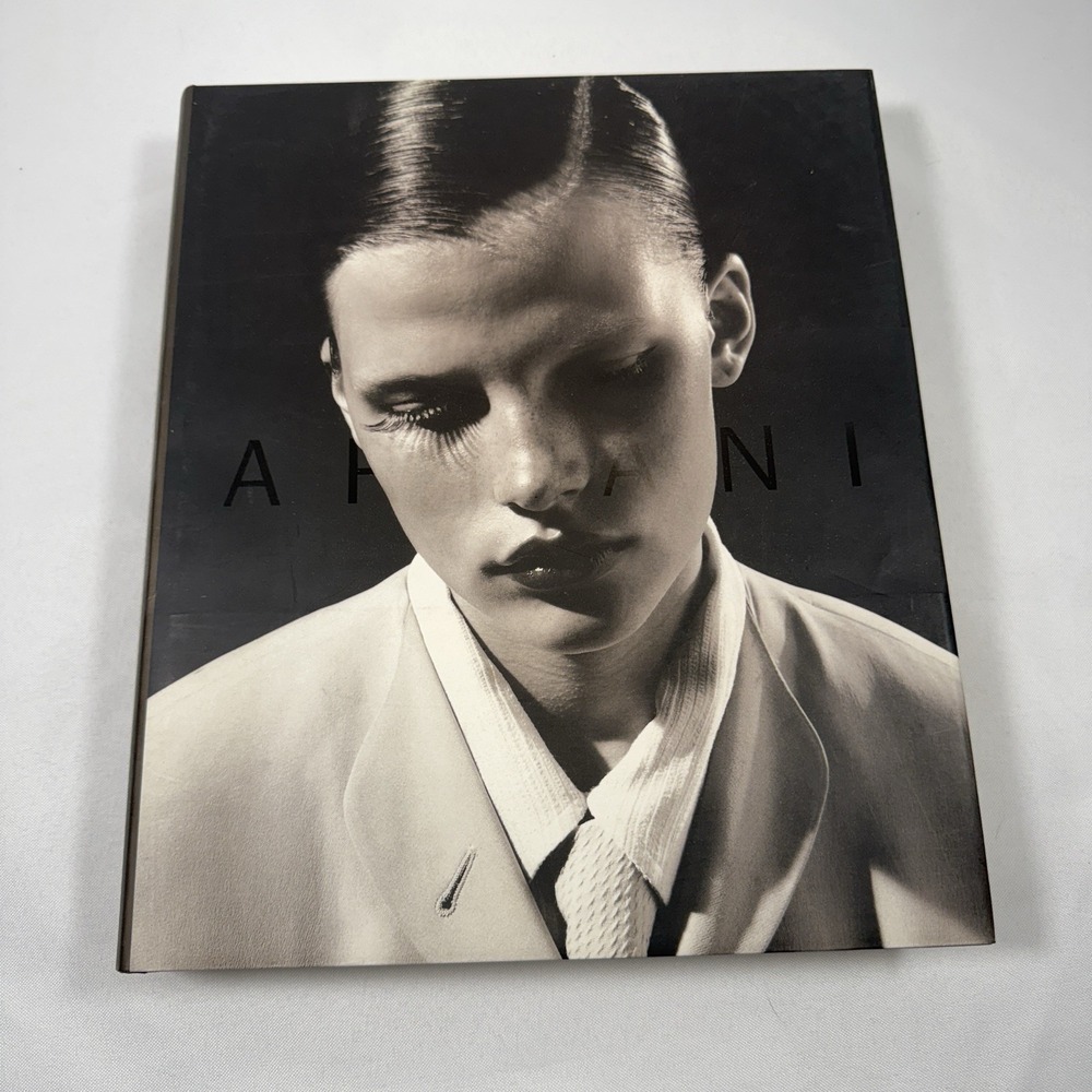 Giorgio‎ Armani Guggenheim Museum Exhibition 2000 Fashion Table Book